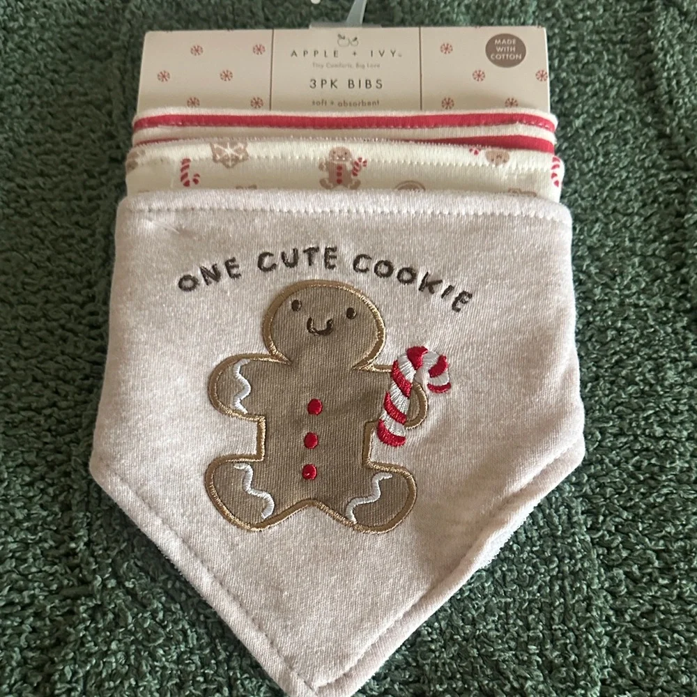 Apple & Ivy Baby Bibs Holiday Gingerbread One Cute Cookie NEW!